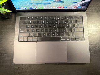 Macbook Pro M3 PRO / 100% / Excelente estado