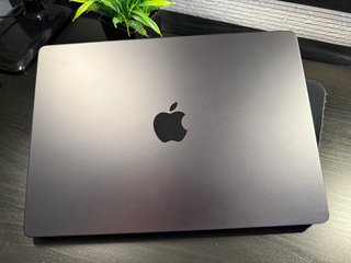 Macbook Pro M3 PRO / 100% / Excelente estado
