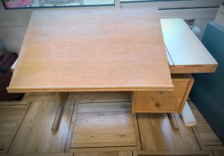 Mesa escritorio abatible de madera