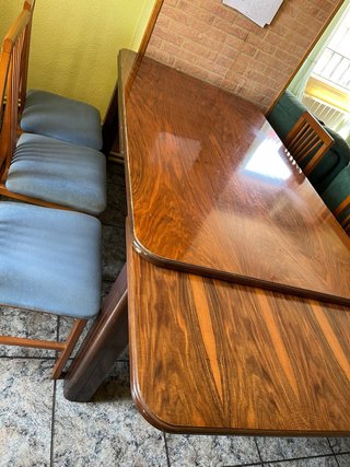 Mesa extensible 3m de comedor y 5 sillas de madera