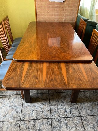 Mesa extensible 3m de comedor y 5 sillas de madera
