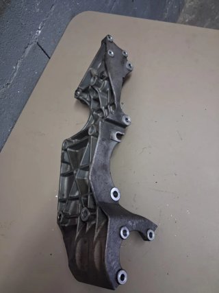 Soporte Alternador Seat León FR ARL