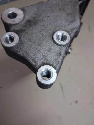 Soporte Alternador Seat León FR ARL