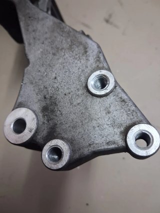Soporte Alternador Seat León FR ARL