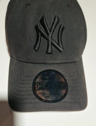 Gorra New Era NY Negra Ajustable