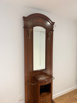 Mueble recibidor clásico espejo perchero