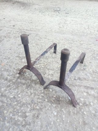 Alari per camino in metallo