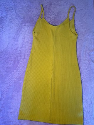 Vestido Bershka amarillo cremallera