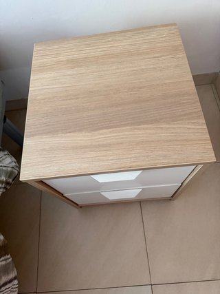 Mesita de noche 2 cajones madera y blanco