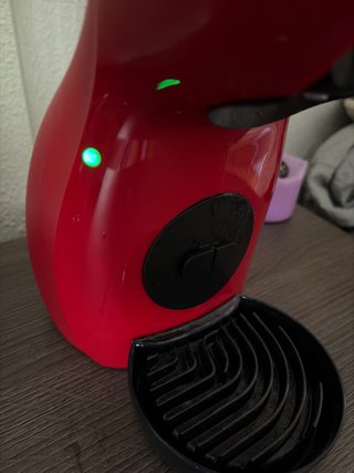 Cafetera Dolce Gusto Roja Nescafe