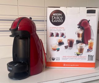 Cafetera Dolce Gusto Roja