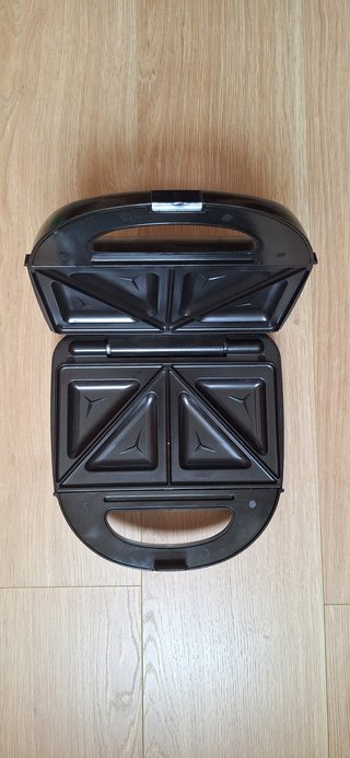 Sandwichera SilverCrest negra