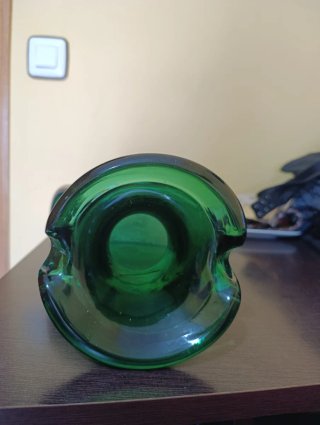 Jarrón de cristal hecho a mano