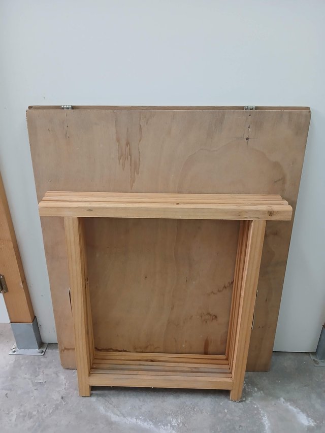 Gran Mesa Plegable sobre Cavalletes Madera