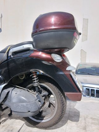 Aprilia Scarabeo 500 Maxi Scooter