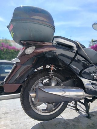 Aprilia Scarabeo 500 Maxi Scooter
