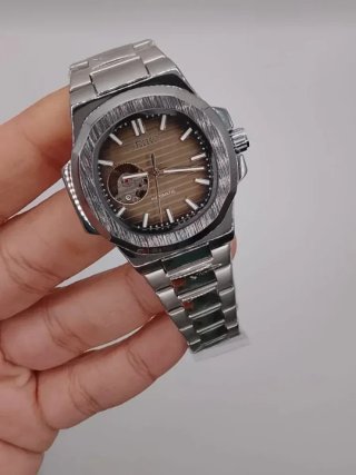 Reloj seiko Mod Nautilus Open Heart 40mm marrón