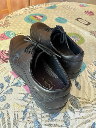 Zapatos de vestir de piel negros