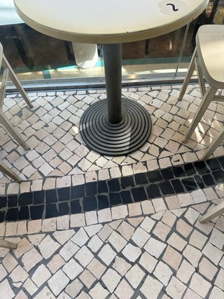 Mesas y Sillas de Cafetería
