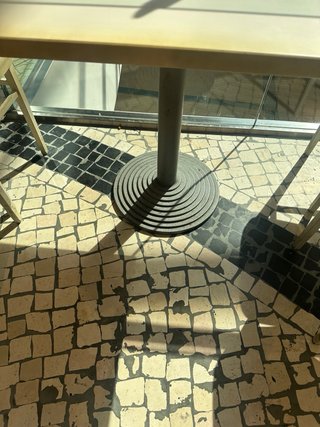 Mesas y Sillas de Cafetería