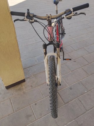 Vendo bicicletas por no. Cono.621369957. funciona