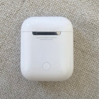 Apple AirPods 2