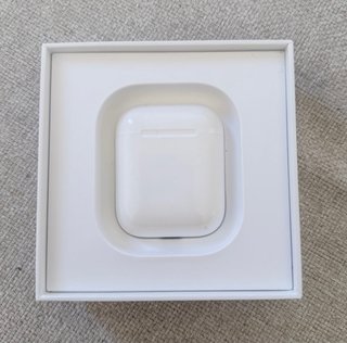 Apple AirPods 2