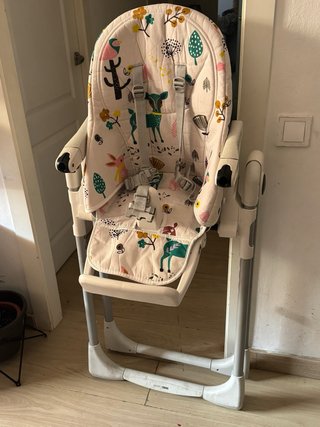 Trona infantil con estampado de animales