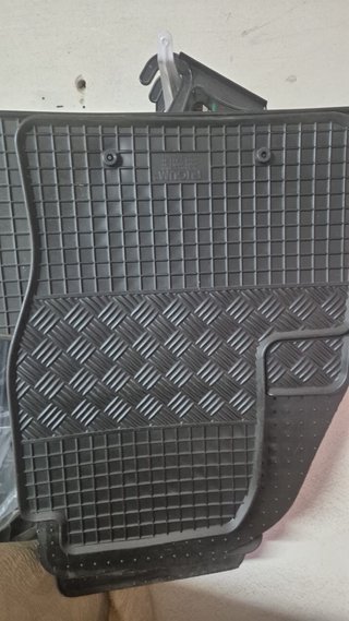 Tappetini Ford C-Max 2003-2010 Gomma