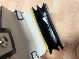 Bolso amarillo CORCEL