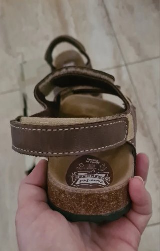 Sandalias niño piel marrón talla 36