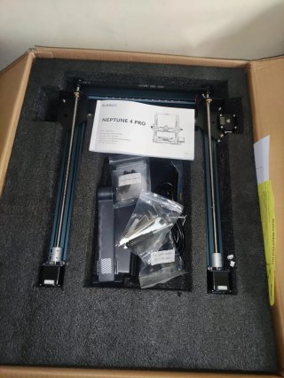 Elegoo Neptune 4 Pro  nueva · En su caja poco uso
