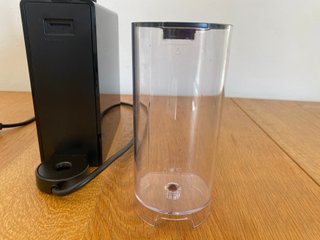 Cafetera Nespresso Krups Negra