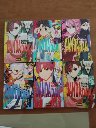 Dandadan manga 1-5  incluye postal