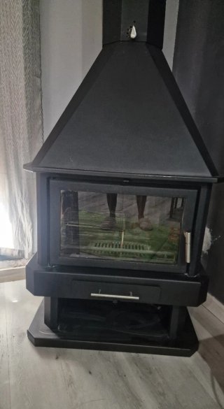 Bronpi Lorca Chimenea Metálica