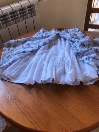 Falda estampada hilo forrada De Zara