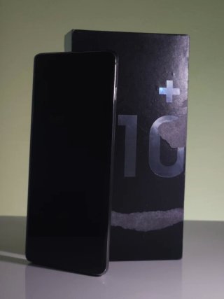 Galaxy S10+ como nuevo