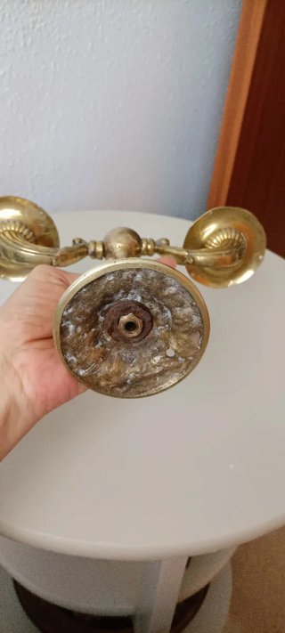 Antiguo candelabro de  2 brazos