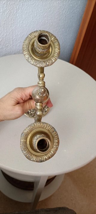 Antiguo candelabro de  2 brazos