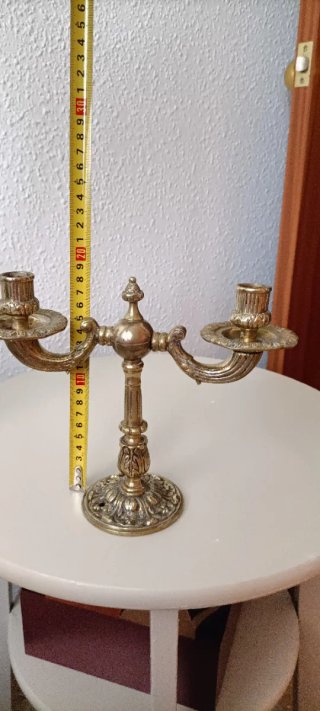 Antiguo candelabro de  2 brazos