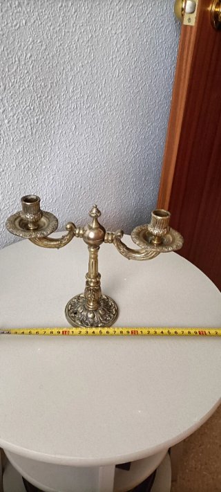 Antiguo candelabro de  2 brazos