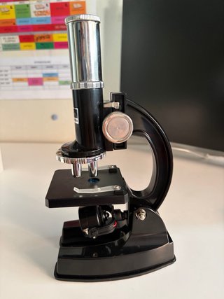 Microscopio Micro-Science con Proyección