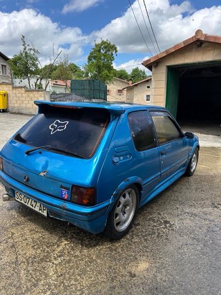 Peugeot 205 1984