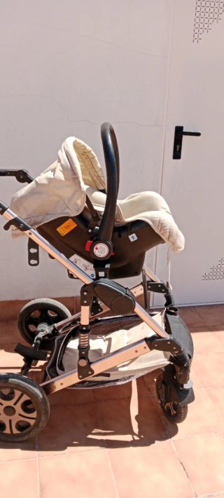 Cochecito de bebé en buen estado
