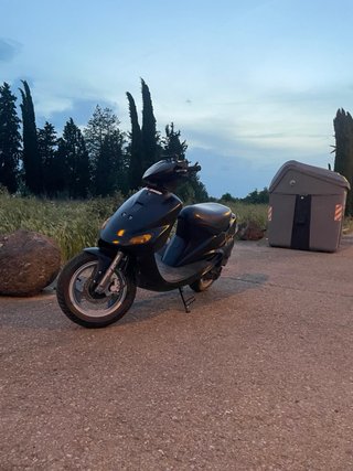 Kymco Scout 50cc Scooter Negra