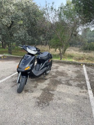 Kymco Scout 50cc Scooter Negra