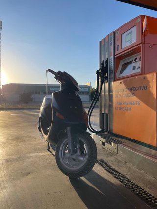 Kymco Scout 50cc Scooter Negra