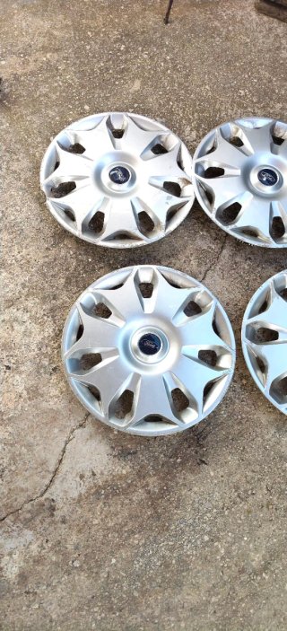 Tapacubos Ford 16 (4 unidades)