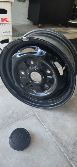 Llantas Ford Transit 2004 modificadas