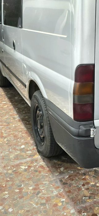 Llantas Ford Transit 2004 modificadas